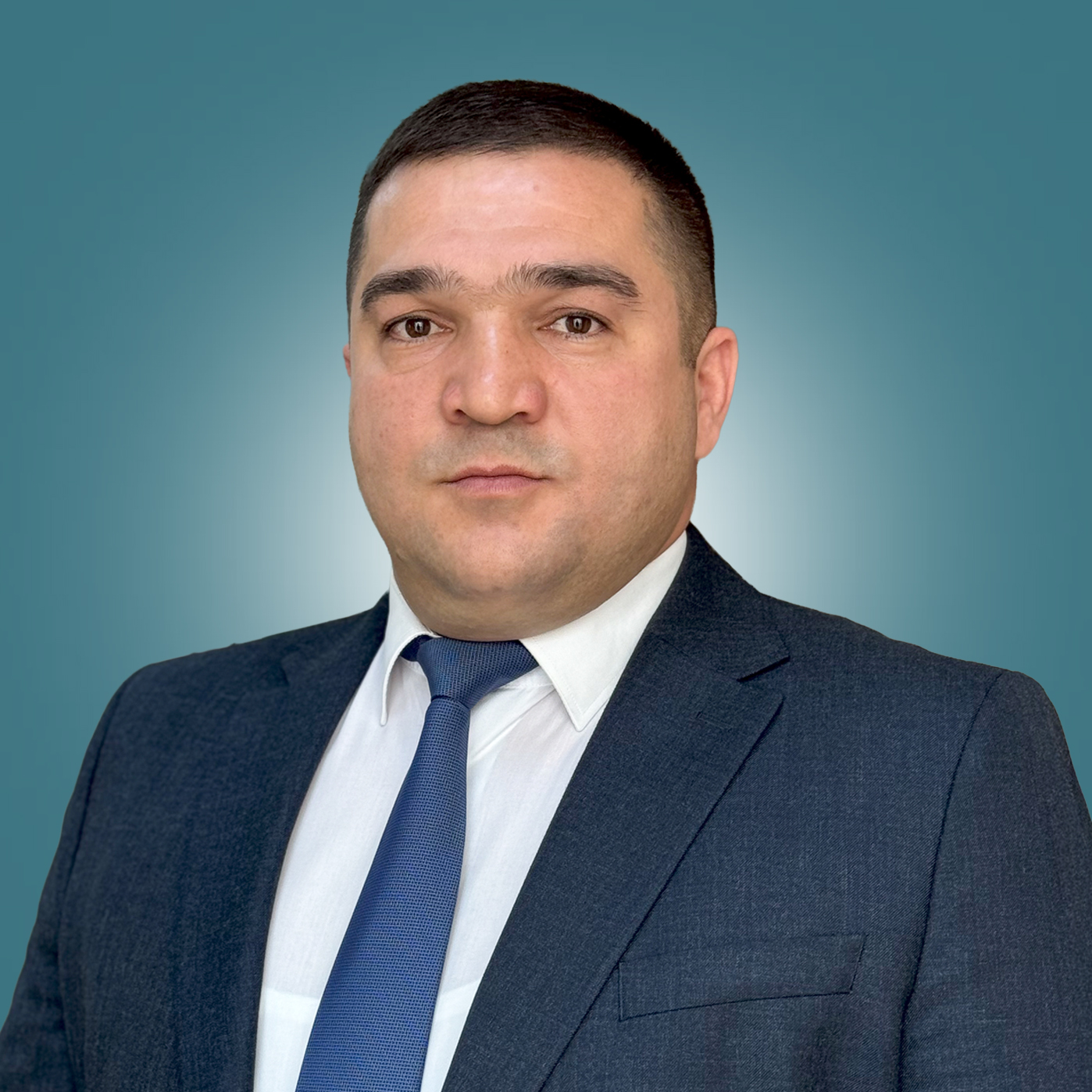 <p><strong>Санан Гасанов</strong></p>