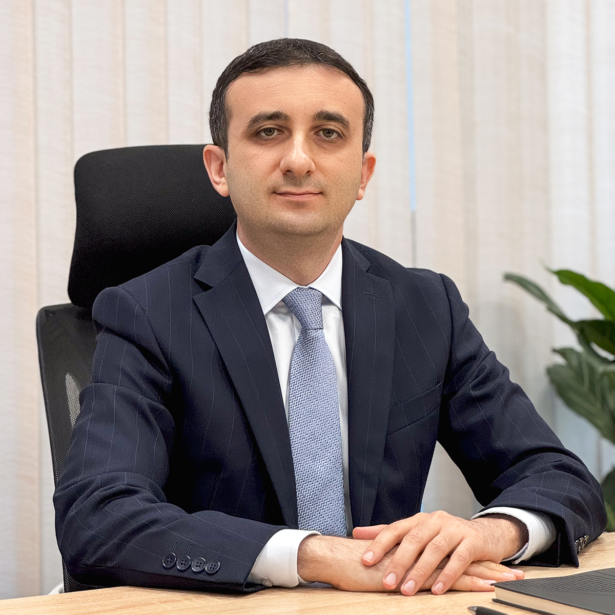 <p><strong>Zamin Hacılı</strong></p>